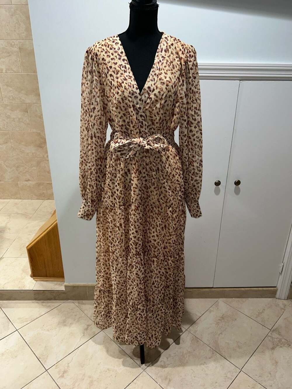 EXQUISE Long Sleeve Leopard Print Tiered Maxi Dress Size US 12